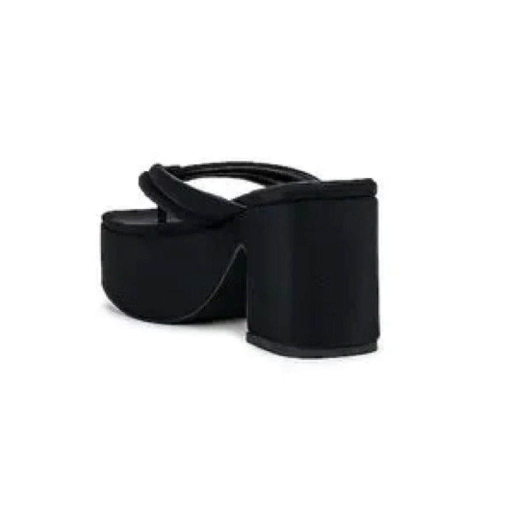 Raye Dall Platform Sandal in Black - Picture 7 of 8